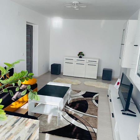 Apartament Incantator Κραϊόβα Εξωτερικό φωτογραφία